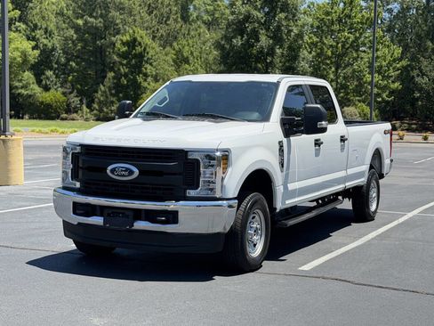 Used 2019 Ford F250 XL w/ Power Equipment Group AWD/4WD image 2
