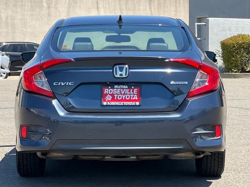 Used 2017 Honda Civic Touring image 8