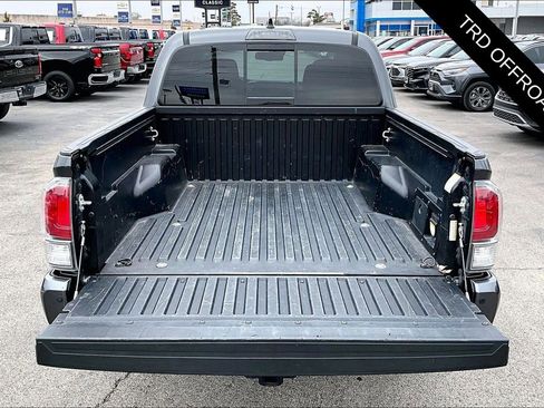 Used 2021 Toyota Tacoma TRD Off-Road image 7