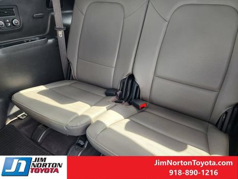 Used 2017 Hyundai Santa Fe Limited w/ Cargo Package AWD/4WD image 30
