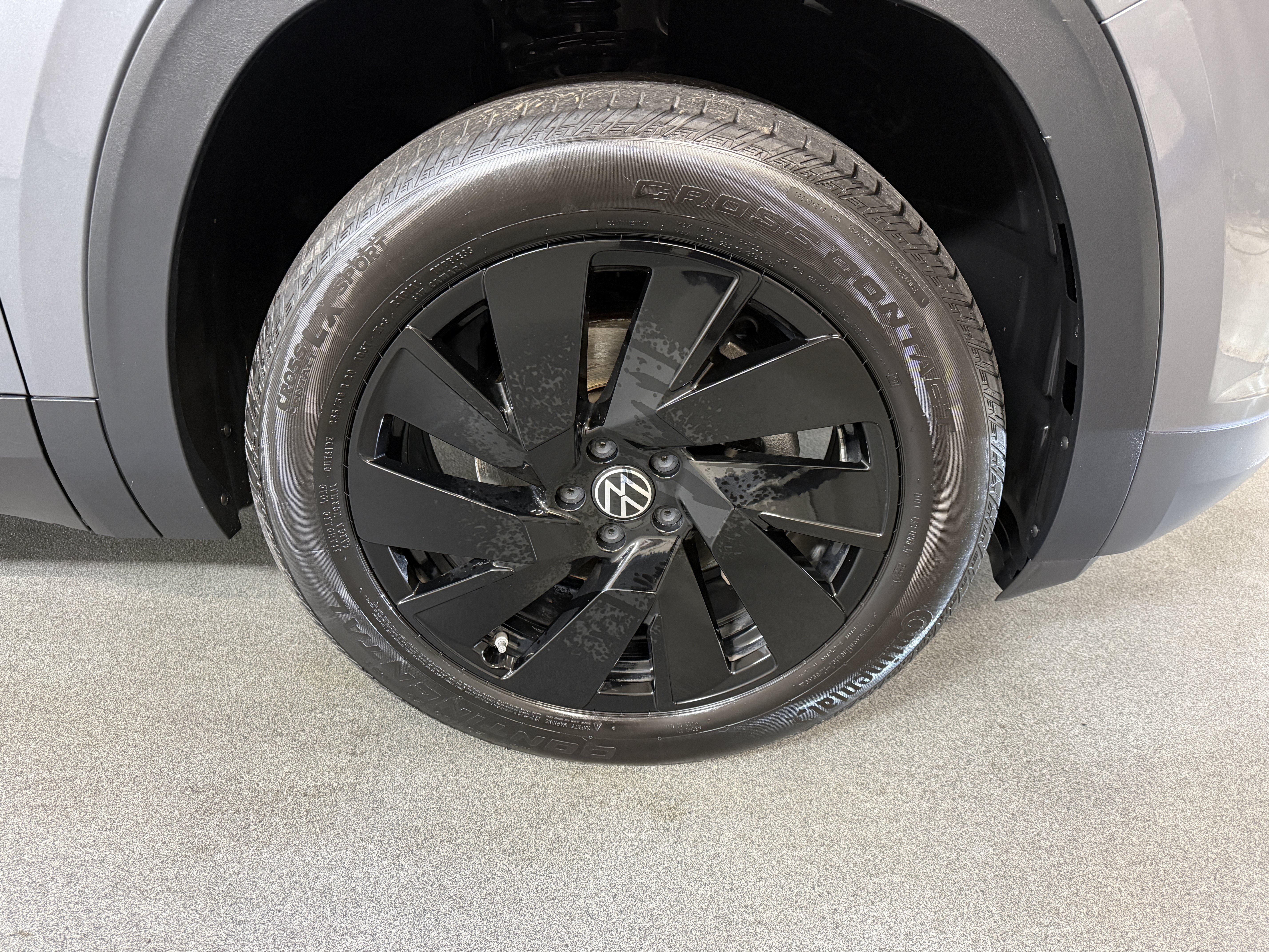 Certified 2024 Volkswagen Atlas SE w/ Black Wheel Package AWD/4WD image 14