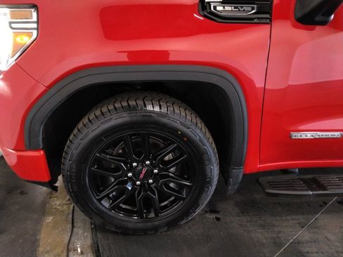 Used 2022 GMC Sierra 1500 Elevation w/ X31 Off-Road Package image 39
