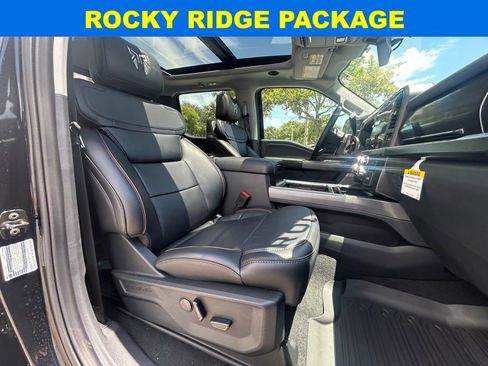 New 2025 Ford F350 Lariat w/ Lariat Ultimate Package image 33