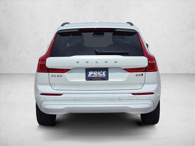 Used 2023 Volvo XC60 B5 Core AWD/4WD image 7