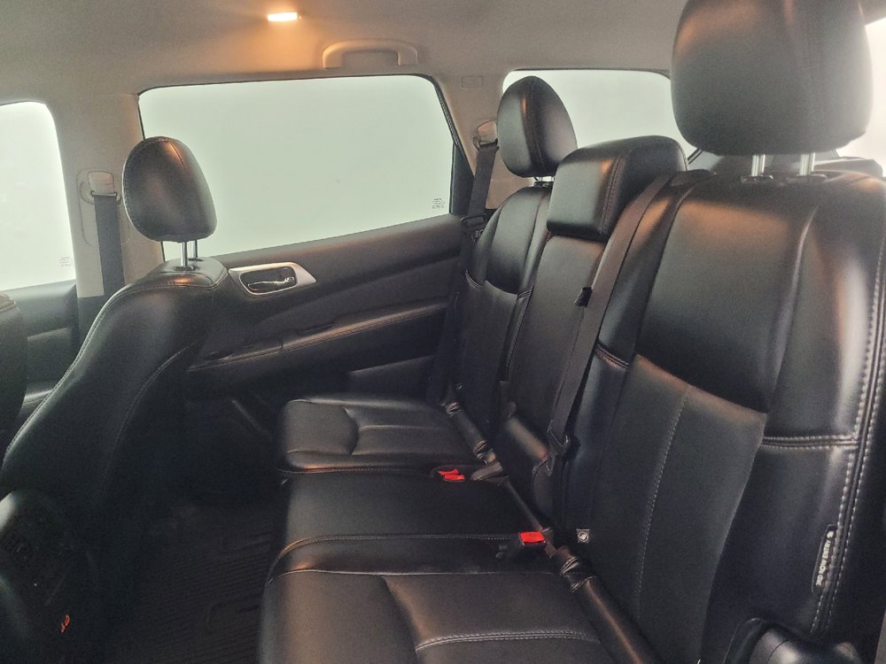 Used 2020 Nissan Pathfinder SL FWD image 18