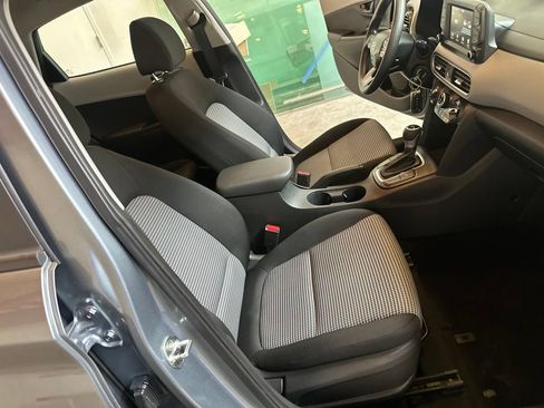 Used 2019 Hyundai Kona SE FWD image 31