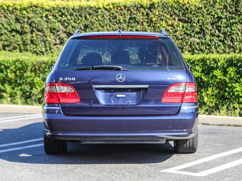 Used 2009 Mercedes-Benz E 350 4MATIC Wagon image 4