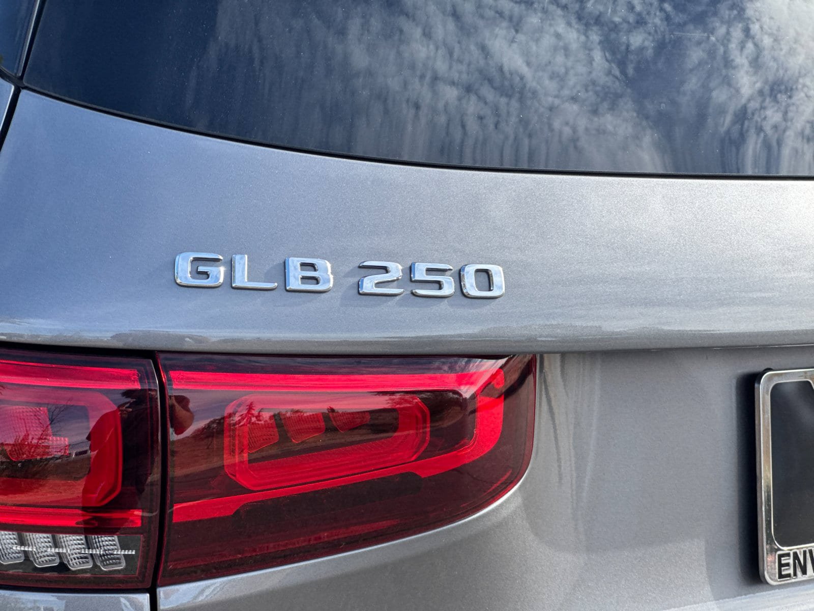 Used 2023 Mercedes-Benz GLB 250 4MATIC image 25