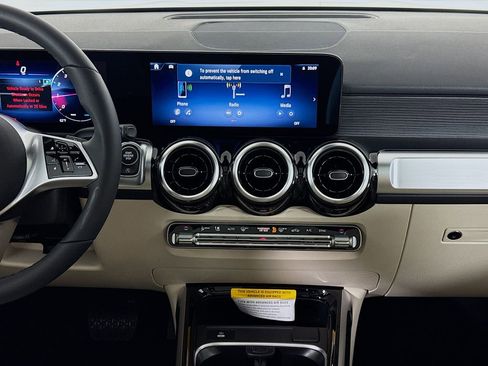New 2026 Mercedes-Benz GLB 250 image 15