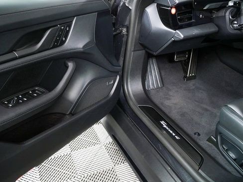 New 2026 Porsche Taycan image 8