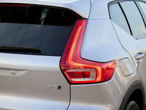 New 2026 Volvo XC40 B5 Plus w/ Protection Package Premier image 9