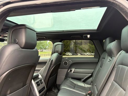 Used 2020 Land Rover Range Rover Sport HSE AWD/4WD image 9