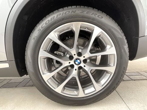 New 2026 BMW X5 sDrive40i w/ Premium Package image 7