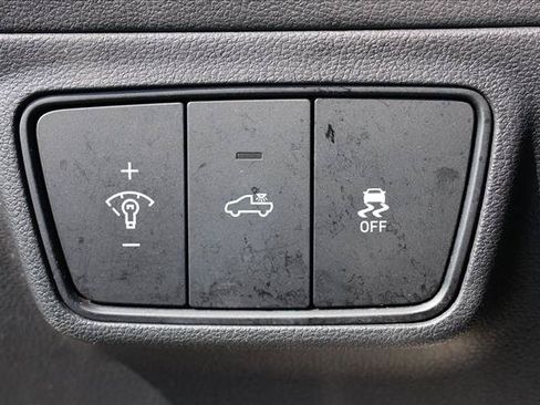 Used 2022 Hyundai Santa Cruz SE AWD/4WD image 13