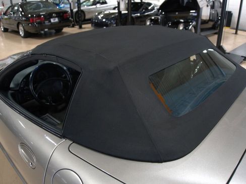 Used 2001 Chevrolet Corvette Convertible w/ Preferred Equipment Group2 image 16