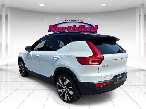 Used 2021 Volvo XC40 P8 Recharge w/ Advanced Package AWD/4WD image 5