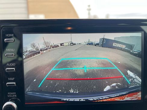 Used 2020 Toyota Corolla LE image 22