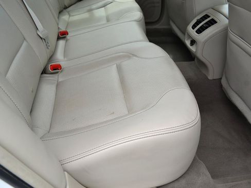 Used 2010 Ford Taurus Limited AWD/4WD image 43