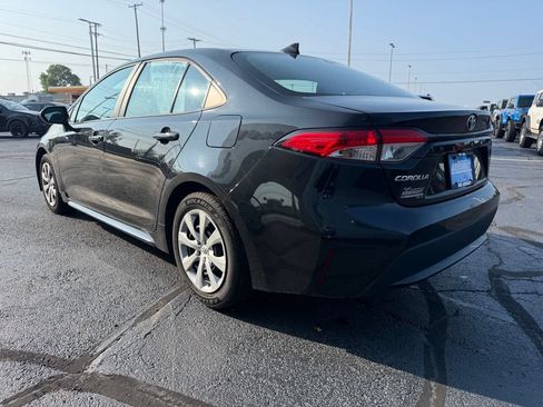 Used 2022 Toyota Corolla LE FWD image 7
