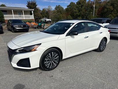 Used 2025 Nissan Altima 2.5 SV
