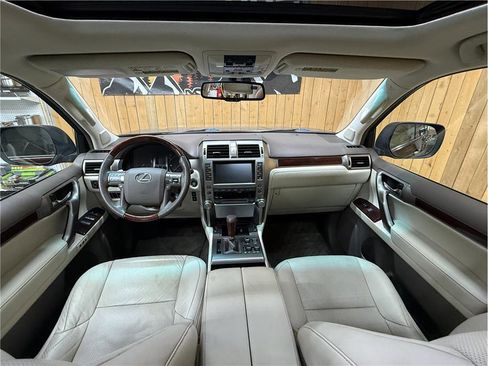 Used 2010 Lexus GX 460 Premium AWD/4WD image 21