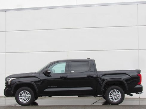 Used 2024 Toyota Tundra SR5 image 4