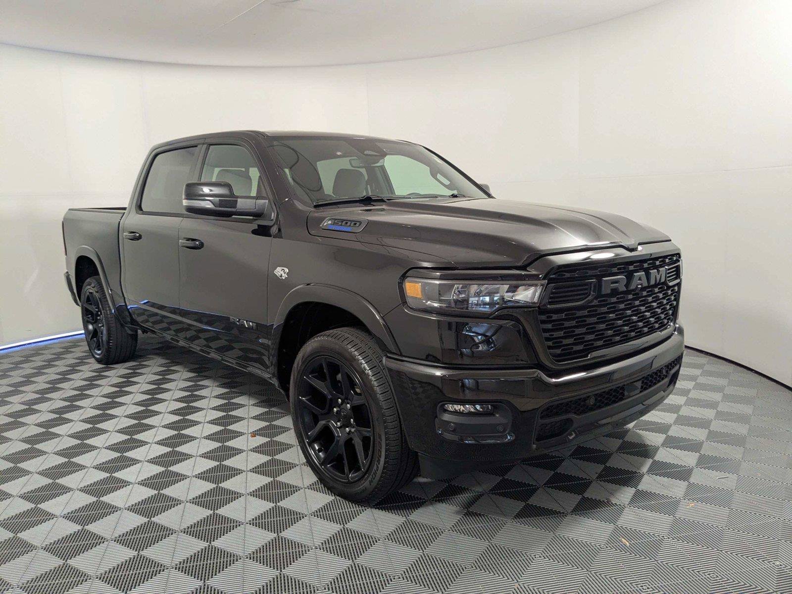 Used 2026 RAM 1500 Big Horn w/ Night Edition AWD/4WD image 3