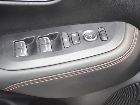 Used 2024 Honda HR-V Sport image 16