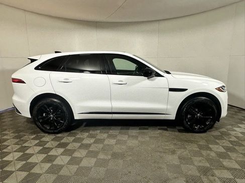 New 2026 Jaguar F-PACE R-Dynamic S image 4