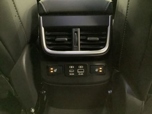 Used 2023 Subaru Outback Limited AWD/4WD image 15