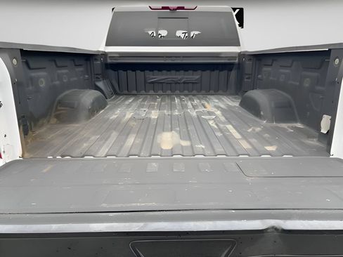 Used 2024 Chevrolet Silverado 2500 ZR2 w/ Technology Package AWD/4WD image 13