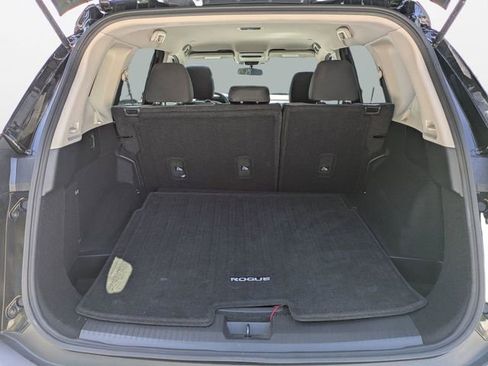 Used 2022 Nissan Rogue SV image 13