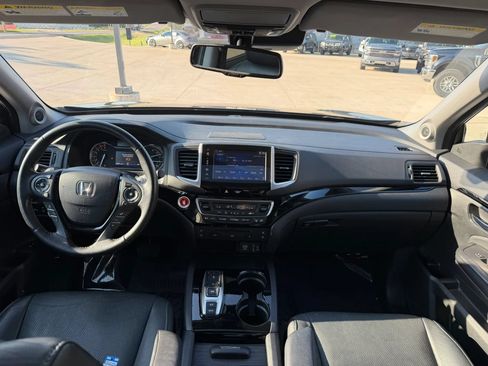 Used 2017 Honda Pilot Elite image 17
