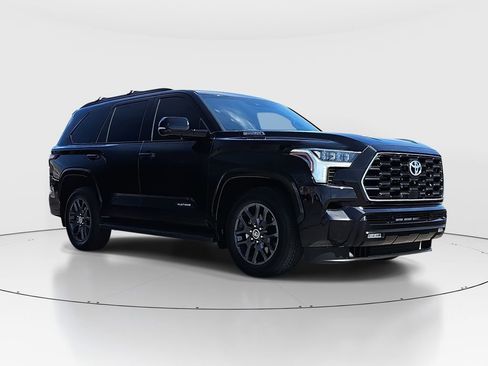 Certified 2023 Toyota Sequoia Platinum image 3