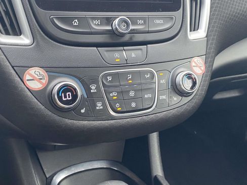 Used 2023 Chevrolet Malibu LT image 19