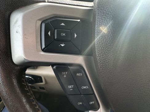 Used 2019 Ford F150 Lariat image 19