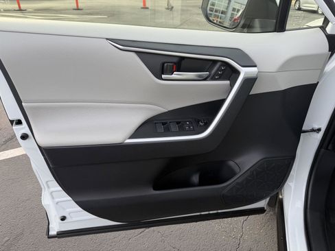 Used 2025 Toyota RAV4 XLE Premium w/ Weather Package image 9