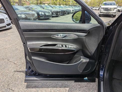 Used 2023 Genesis GV70 2.5T AWD/4WD image 11