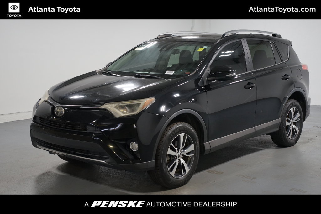 Used 2017 Toyota RAV4 XLE FWD image 1