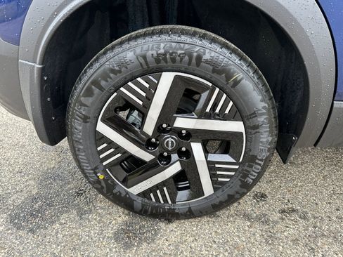 New 2026 Nissan Kicks SV image 15