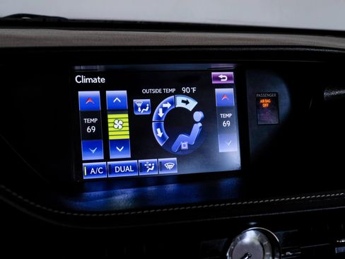 Used 2014 Lexus ES 300h w/ Luxury Package w/Bamboo Trim FWD image 33