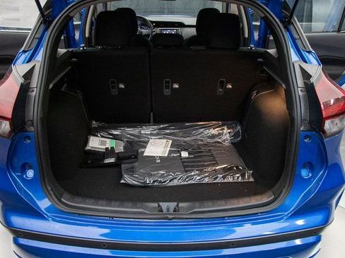 New 2025 Nissan Kicks Play S image 19