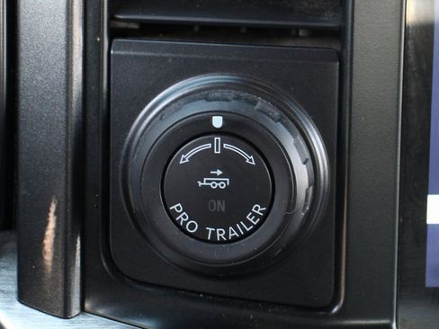 Used 2021 Ford F150 Lariat w/ Equipment Group 502A High image 30