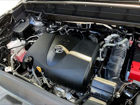 Used 2022 Toyota Highlander XLE image 36