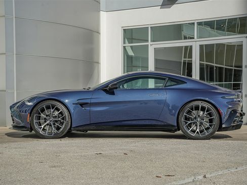 New 2025 Aston Martin V8 Vantage Coupe image 19
