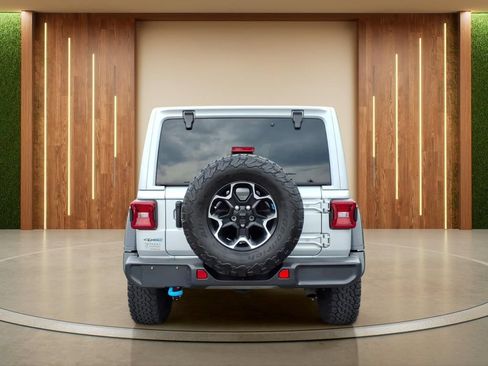 Used 2023 Jeep Wrangler Unlimited Rubicon 4xe w/ Cold Weather Group AWD/4WD image 30
