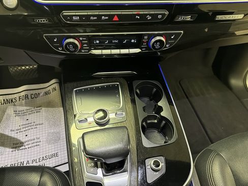 Used 2018 Audi Q7 3.0T Prestige w/ Prestige Package AWD/4WD image 65