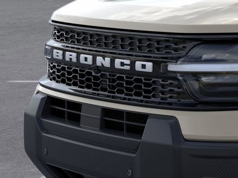 New 2025 Ford Bronco Sport Outer Banks w/ Outer Banks Tech Package+ image 17