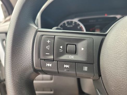Certified 2023 Nissan Rogue SV FWD image 28