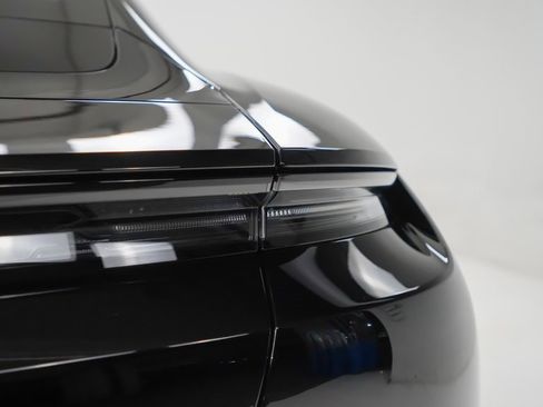 Certified 2025 Porsche Taycan image 12
